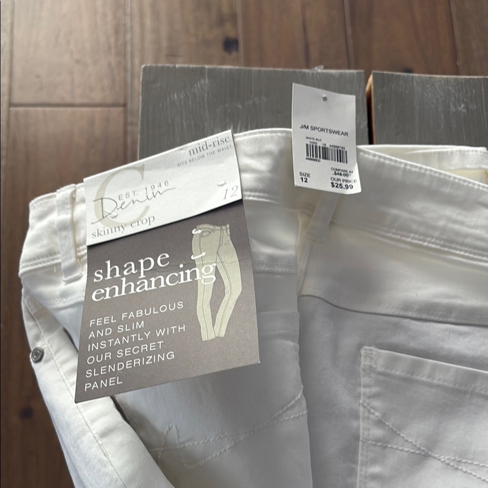 White Shape Enhancing Skinny Crop Pants